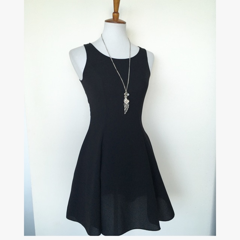 LITTLE BLACK MINI H&M DRESS FIT & FLARE